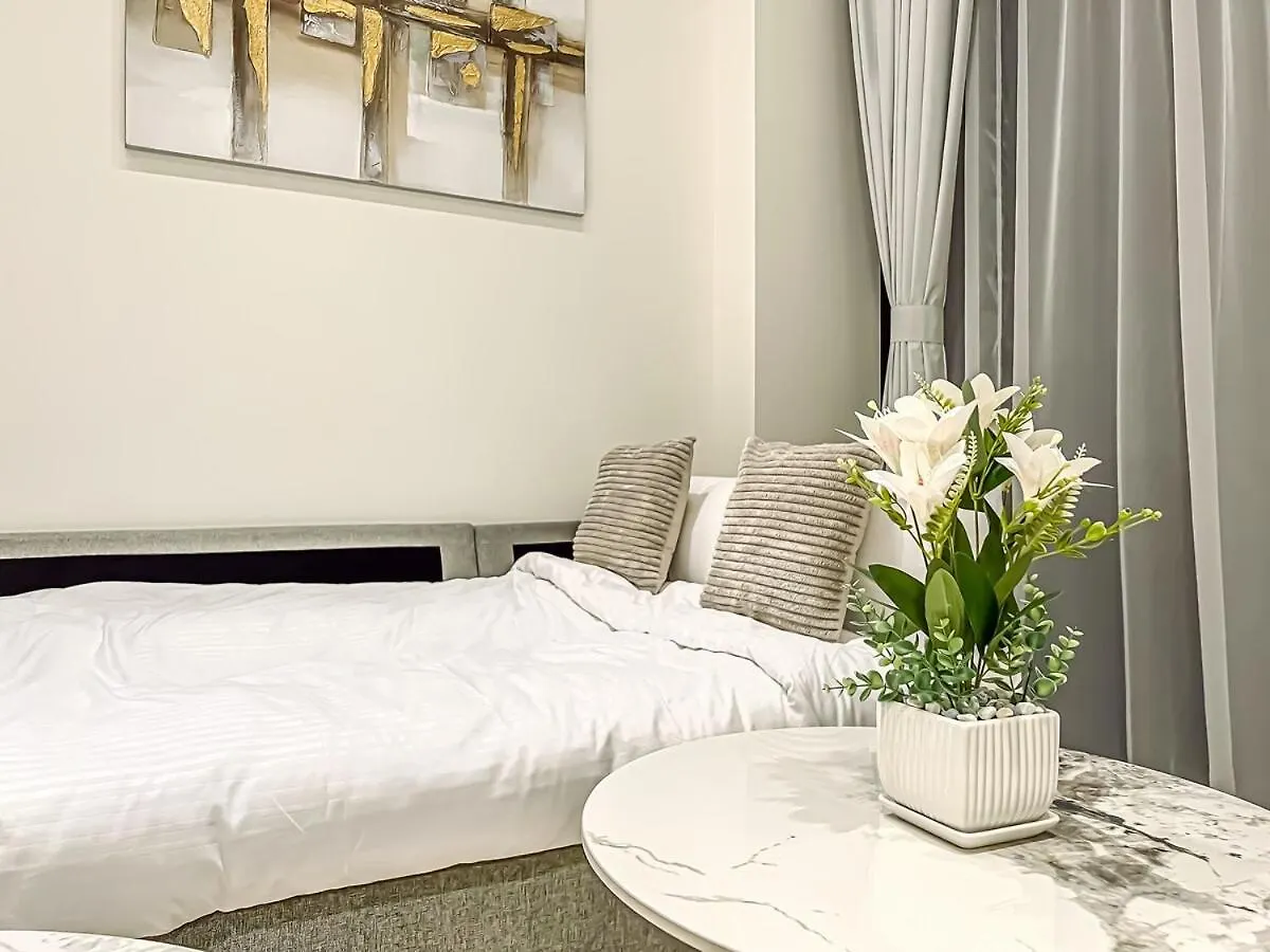 Apartment Modern Canal-View Studio Dubai United Arab Emirates