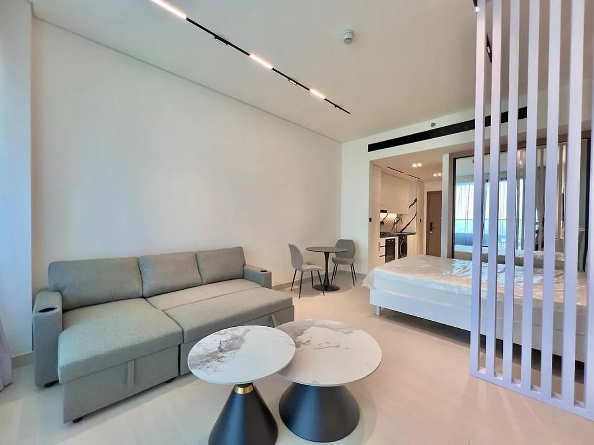Modern Canal-View Studio Dubai