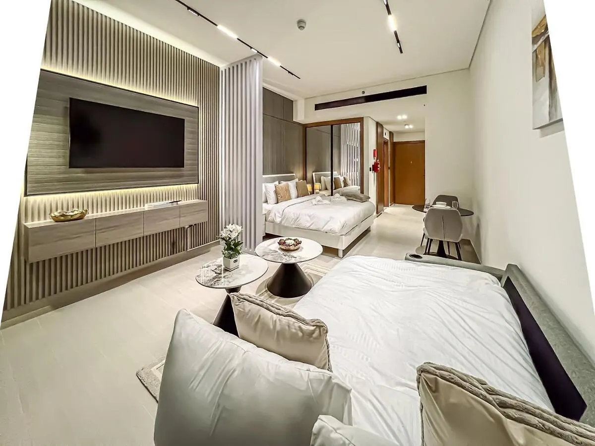 Modern Canal-View Studio Dubaï 0*,